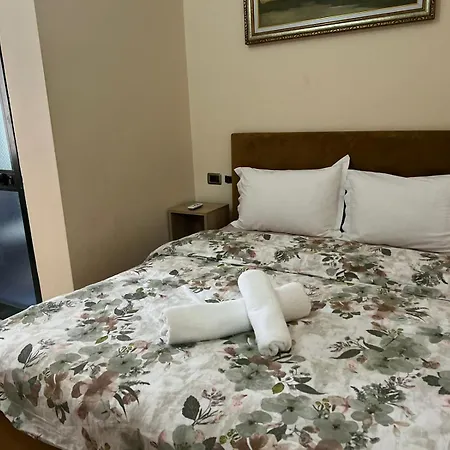 Hotell Lura Tirana