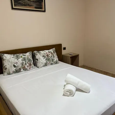 Hotell Lura 3*