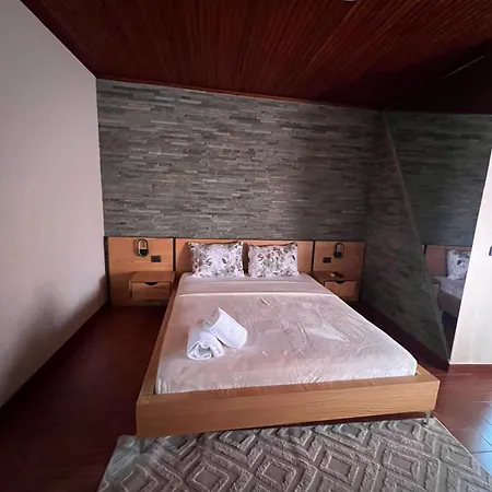 Lura Hotell Tirana