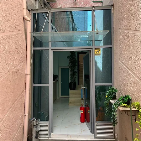 Lura Hotell Tirana
