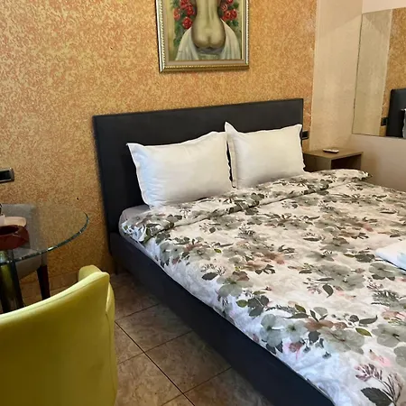 Lura Tirana